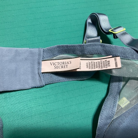 Victoria's Secret Lined Demi Bra Women's Size 38DDD Blue Lace/Floral Sexy - Picture 3 of 4